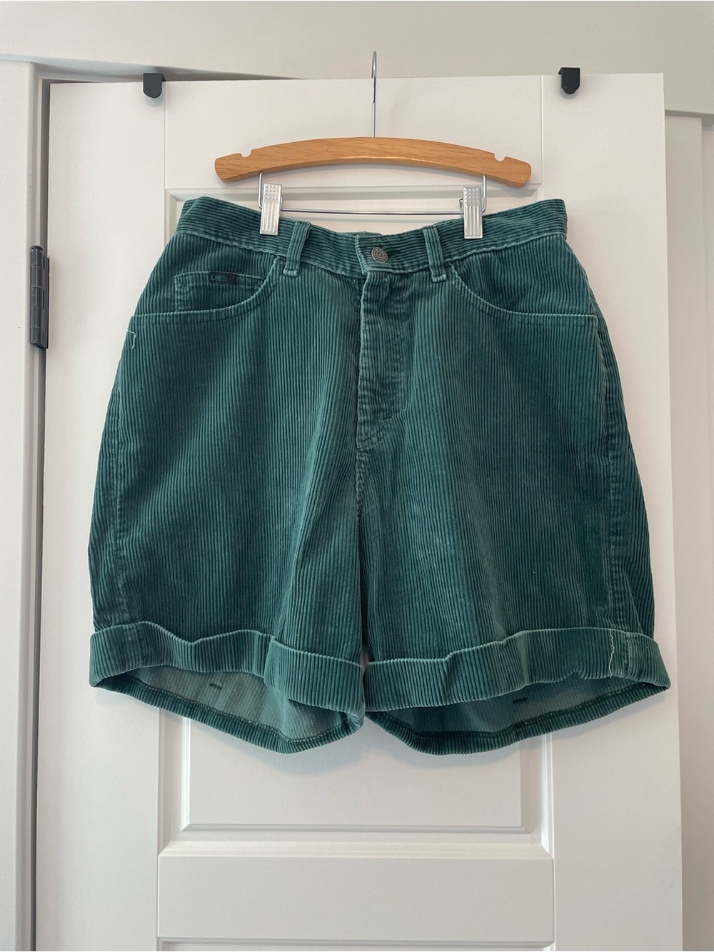 Vintage Lee High-Waist Corduroy Shorts in Teal Green